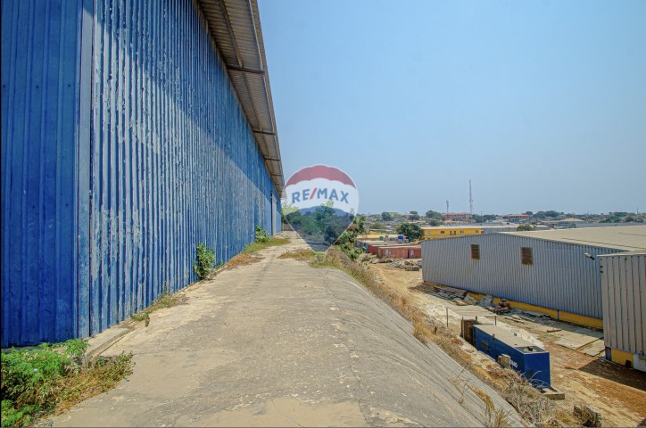 Venda Fábrica, Armazém industrial