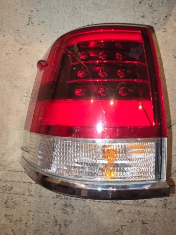 Venda Farolim traseiro esquerdo "Stop"_Toyota LAND CRUISER 2018