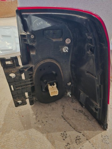 Venda Farolim traseiro esquerdo "Stop"_Toyota LAND CRUISER 2018