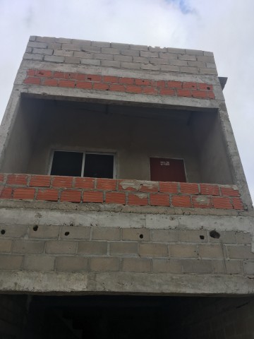 Venda VIVENDA INACABADA + ANEXO