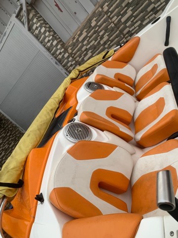 Venda LANCHA DE RECREIO SEADOO SPEEDSTER 2014
