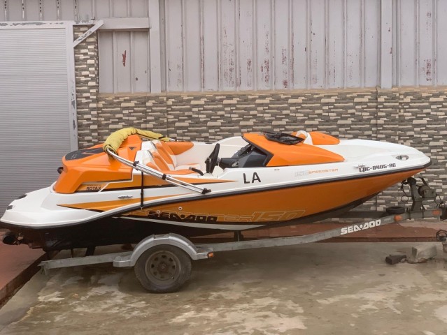 Venda LANCHA DE RECREIO SEADOO SPEEDSTER 2014