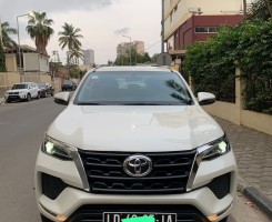 A venda TOYOTA FORTUNER GX NOVO 2023