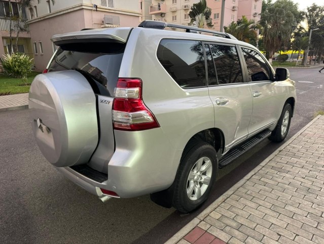 Venda TOYOTA LAND CRUISER PRADO VXR V6