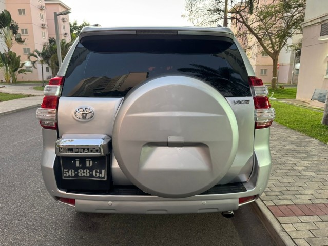 Venda TOYOTA LAND CRUISER PRADO VXR V6
