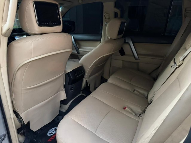 Venda TOYOTA LAND CRUISER PRADO VXR V6