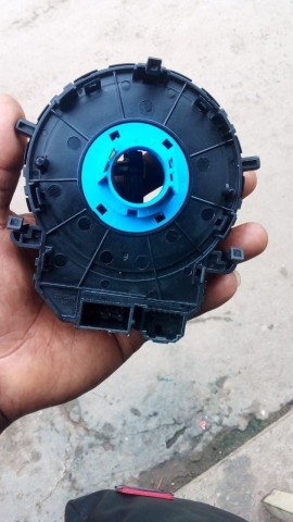 Venda Vendemos e montamos tudo tipo de Acessórios para a tua viatura têla Android Alarme Sentraledor das 5 portas vidro elétrico