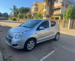 A venda Suzuki celeiro