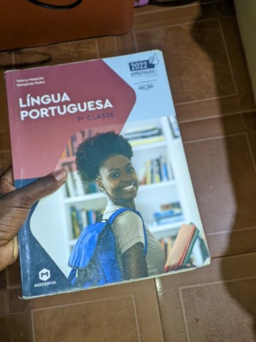 Venda Livros escolares da 9classe e 8classe