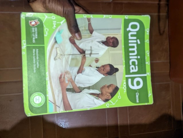 Venda Livros escolares da 9classe e 8classe