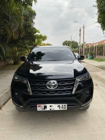 Venda Vendo Toyota Fortuner SR5