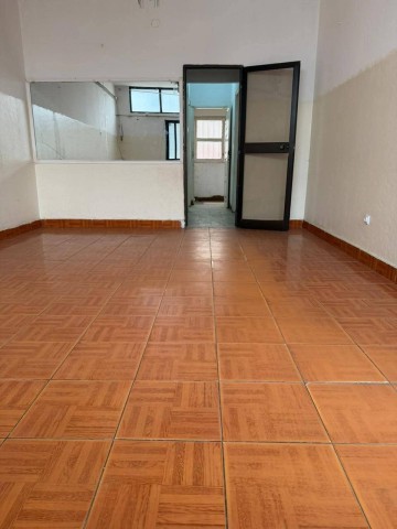 Venda Casa junto ao aeroporto