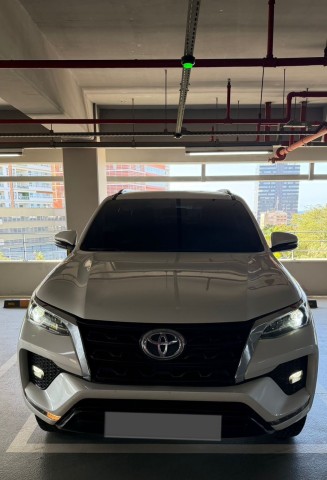 Venda TOYOTA FORTUNER 2023 GASÓLEO