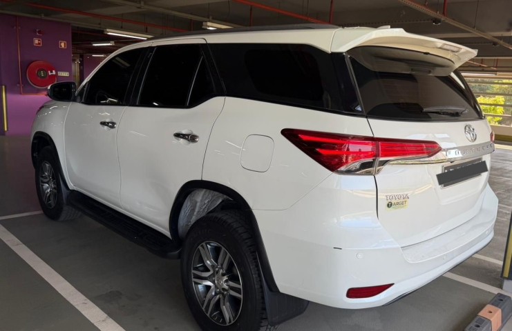 Venda TOYOTA FORTUNER 2023 GASÓLEO