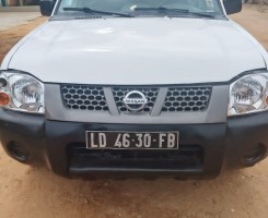 A venda Vendo Nissan Hardbordy