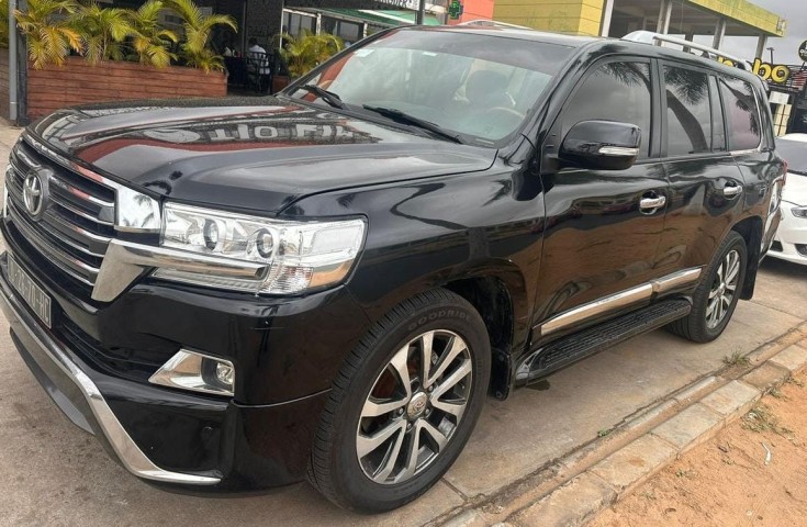 Venda Toyota land Cruise
