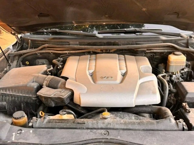 Venda Toyota land Cruise