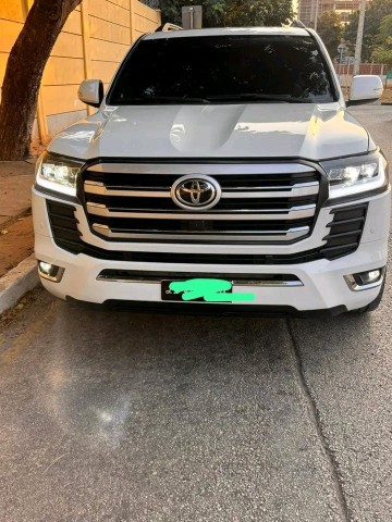 Venda Toyota land Cruise