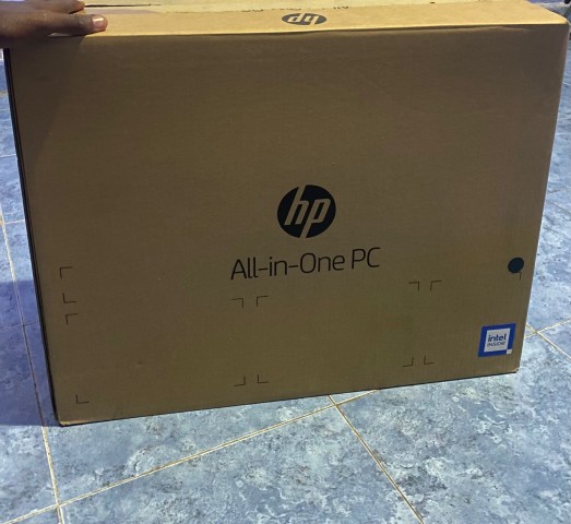 Venda HP 200 G4 22 All-in-One Semi-Novo