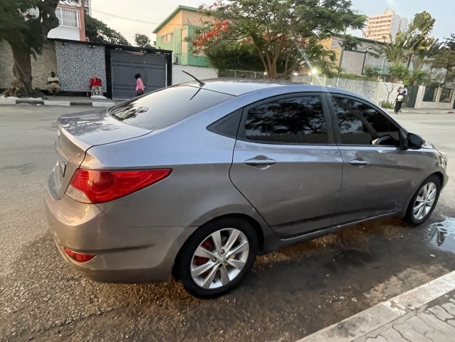Venda Vendo o meu Hyundai Accent 2014