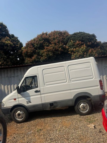Venda Vendo Iveco Limpa