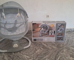 A venda Espreguiçadeira electrónica para bebés até aos 3 anos