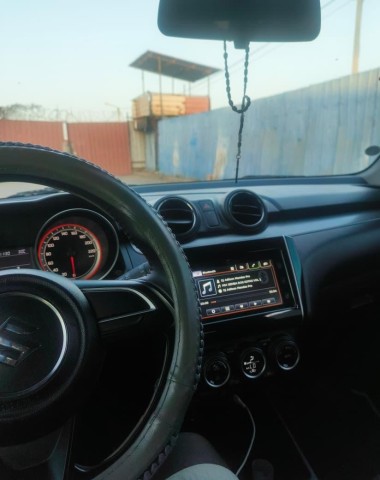 Venda Vendo Suzuki Swift Limpo