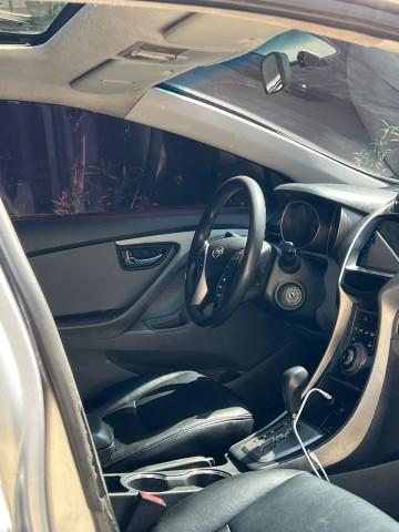 Venda HYUNDAI ELANTRA LIMPO