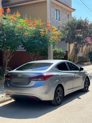 Venda HYUNDAI ELANTRA LIMPO