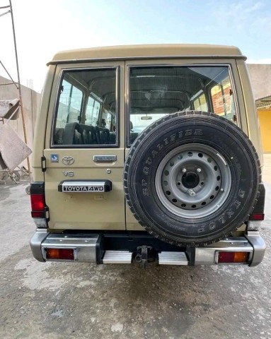 Venda Toyota LandCruiser das Madres