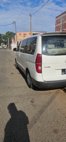 Venda HYUNDAI H1 11 LUGARES