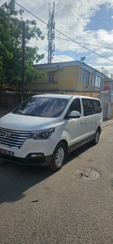 Venda HYUNDAI H1 11 LUGARES