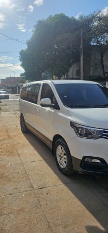 Venda HYUNDAI H1 11 LUGARES