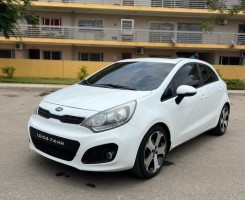 Comprar Kia Rio Semi novo