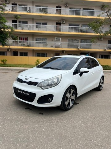 Venda Kia Rio Semi novo
