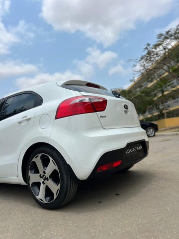 Venda Kia Rio Semi novo