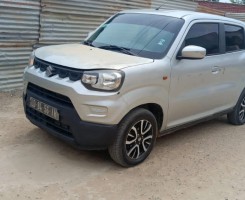 A venda Vendo Suzuki Spresso