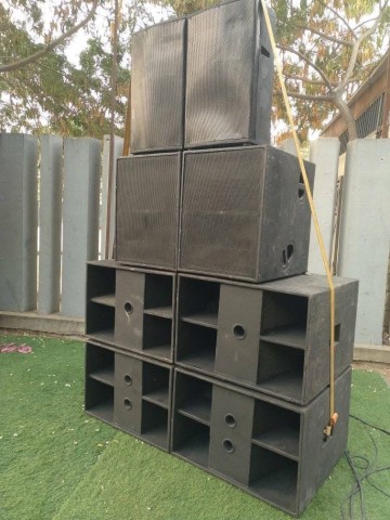 Venda Montagem de som | Luzes | Pista LED DJs | Fotógrafos | Palhaços | Banda ao vivo Golf 1 Kilamba Kiaxi 935 35 90 80