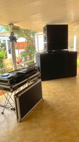 Venda Montagem de som | Luzes | Pista LED DJs | Fotógrafos | Palhaços | Banda ao vivo Golf 1 Kilamba Kiaxi 935 35 90 80
