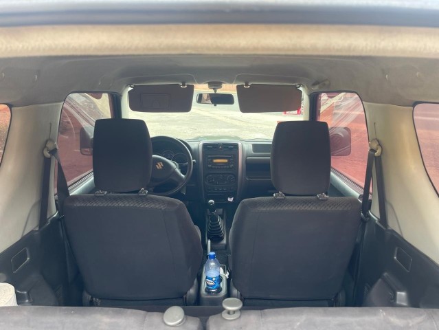 Venda Suzuki Jimmy com respirador