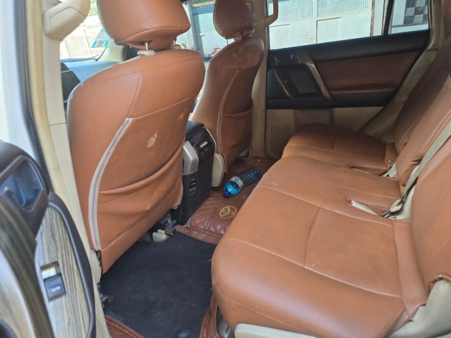 Venda Vendo Toyota Land Cruiser Prado TXL