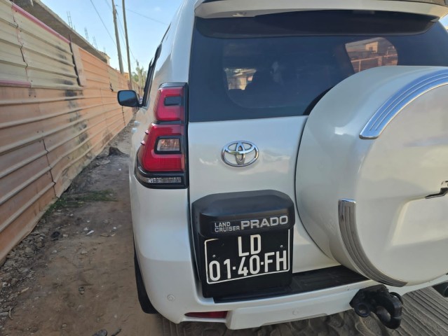 Venda Vendo Toyota Land Cruiser Prado TXL