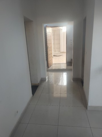 Venda ARRENDA-SE UMA VIVENDA T4