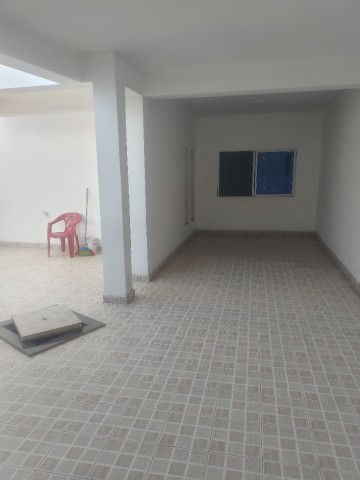 Venda ARRENDA-SE UMA VIVENDA T4