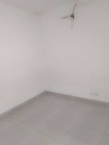 Venda ARRENDA-SE UMA VIVENDA T4