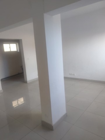 Venda ARRENDA-SE UMA VIVENDA T4