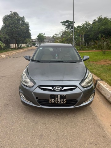 Venda Vendo Hyundai Accent Full Option