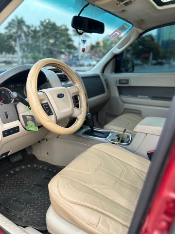 Venda Ford escape impecável