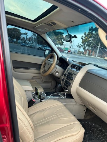 Venda Ford escape impecável