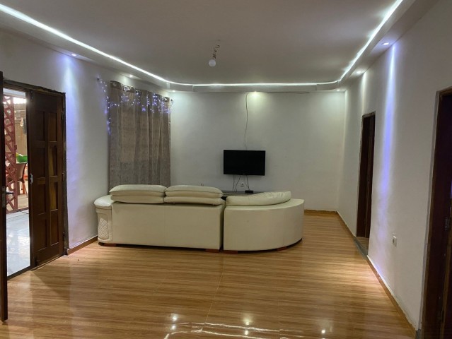 Venda Vende se está Residência no calemba 2